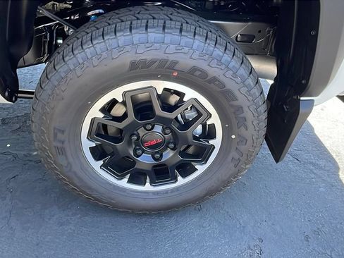 New 2026 Toyota Tacoma TRD Off-Road AWD/4WD image 31
