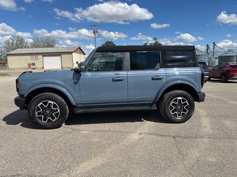 Used 2023 Ford Bronco Outer Banks AWD/4WD image 4