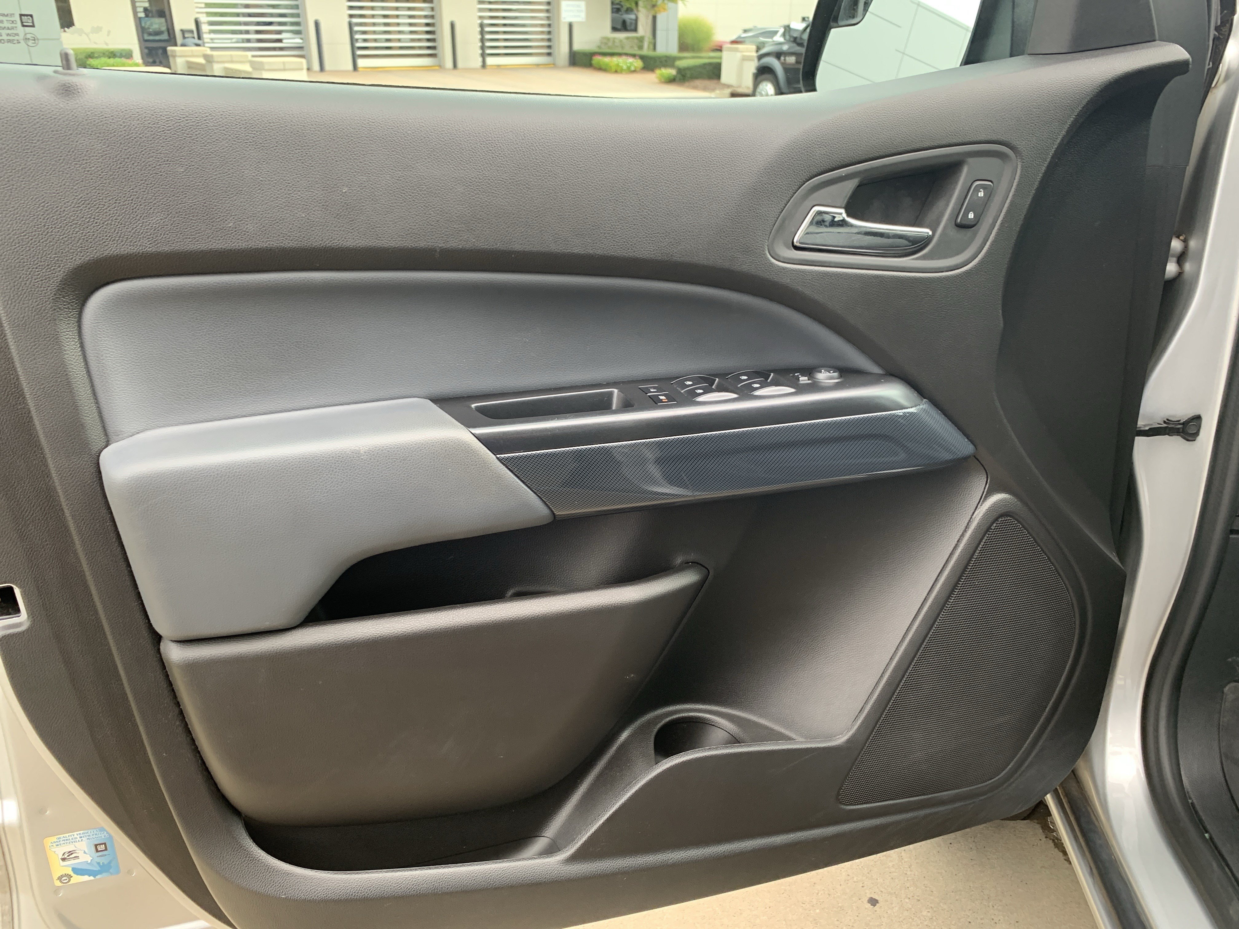 Used 2016 Chevrolet Colorado Z71 RWD image 14