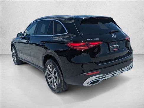 Certified 2025 Mercedes-Benz GLC 300 4MATIC image 8