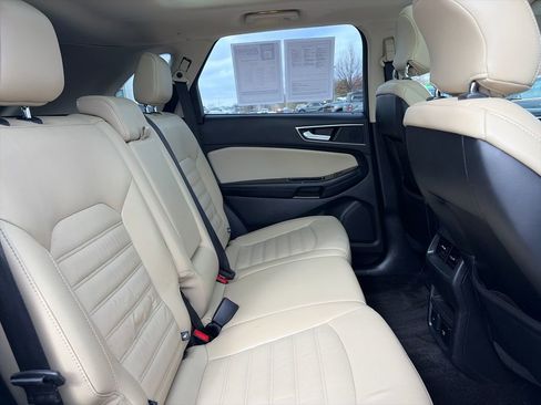 Used 2016 Ford Edge SEL w/ Equipment Group 201A image 33