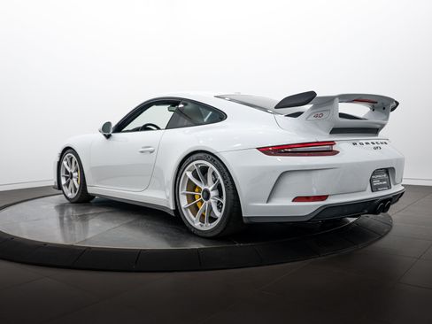 Certified 2018 Porsche 911 GT3 RWD image 3