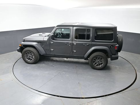 Used 2025 Jeep Wrangler Unlimited Sport AWD/4WD image 46
