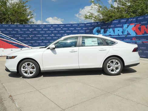 New 2025 Honda Accord LX image 10
