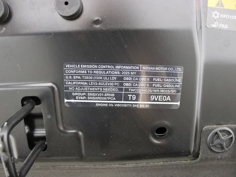 Used 2025 Nissan Versa SV FWD image 17