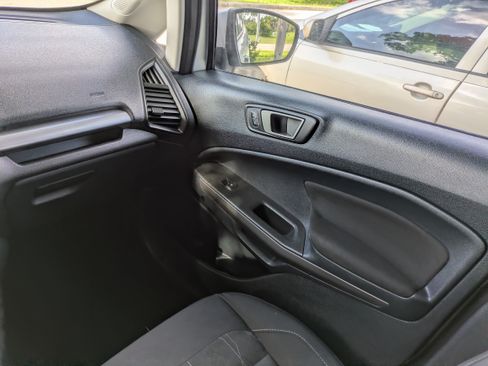 Used 2021 Ford EcoSport SE w/ SE Convenience Package FWD image 16