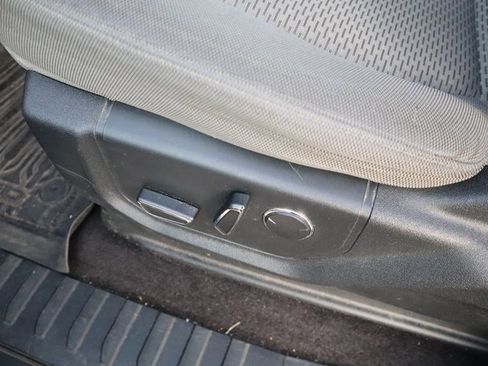 Used 2017 Ford F150 XLT w/ Equipment Group 302A Luxury image 15