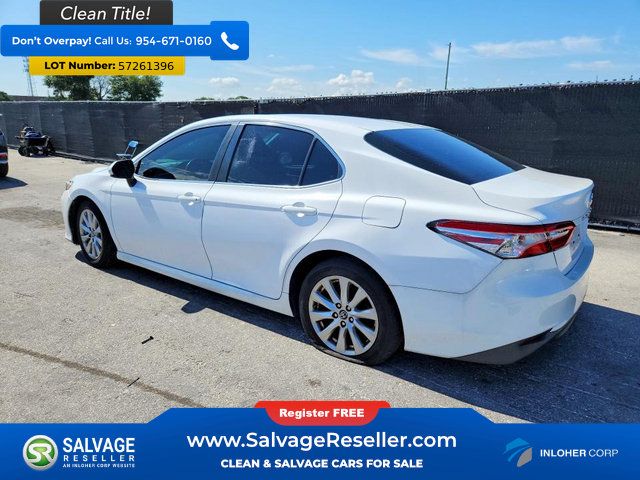 Used 2018 Toyota Camry LE FWD image 3