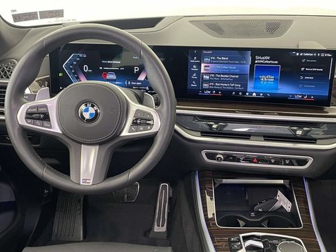 Used 2026 BMW X5 xDrive40i w/ M Sport Package AWD/4WD image 27