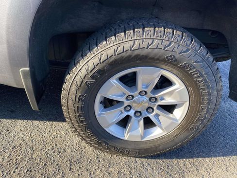 Used 2021 Chevrolet Silverado 1500 LT w/ Bed Protection Package AWD/4WD image 10