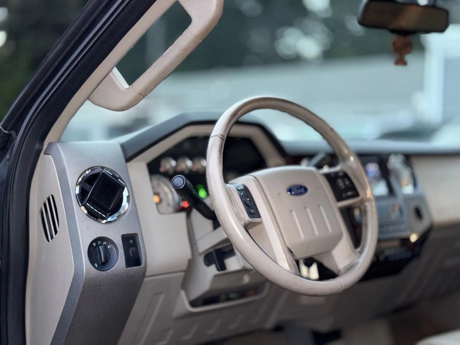 Used 2008 Ford F350 Lariat AWD/4WD image 15