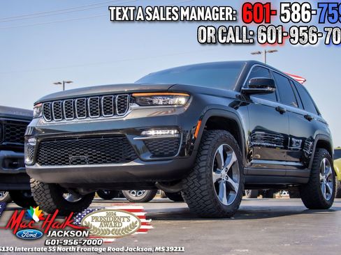 Used 2024 Jeep Grand Cherokee Limited w/ Trailer Tow Package AWD/4WD image 3