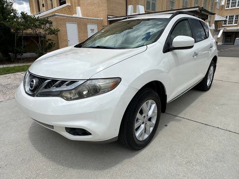 Used 2013 Nissan Murano SV FWD image 2