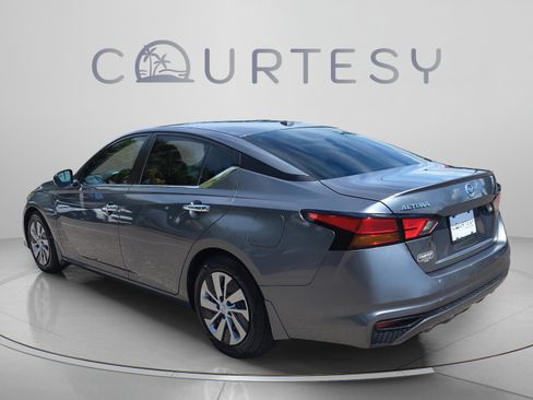 Certified 2019 Nissan Altima 2.5 S FWD image 5
