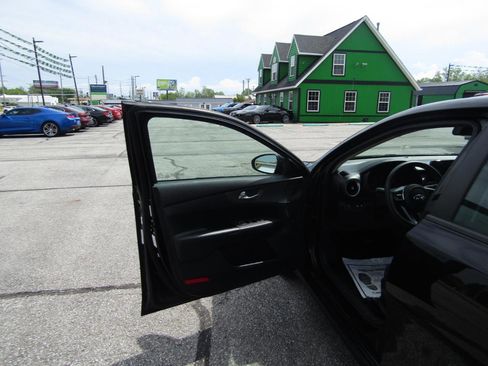 Used 2019 Kia Forte LXS FWD image 10