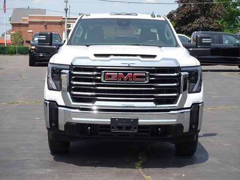 Used 2024 GMC Sierra 2500 SLE w/ SLE Value Package AWD/4WD image 5