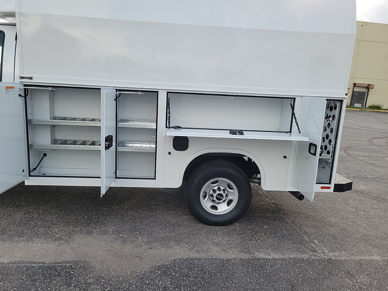 New 2025 GMC Savana 3500 w/ Power Convenience Package RWD image 12