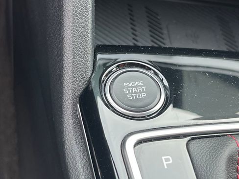 Used 2025 Kia Sportage SX AWD/4WD image 31