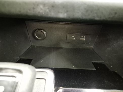 Used 2022 Nissan Pathfinder S FWD image 29