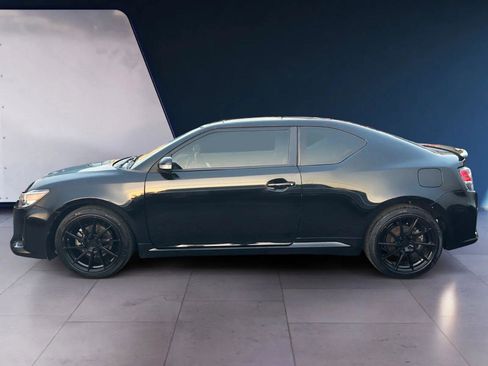 Used 2015 Scion tC image 2