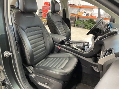 Used 2015 Ford Edge SEL w/ Equipment Group 201A image 24