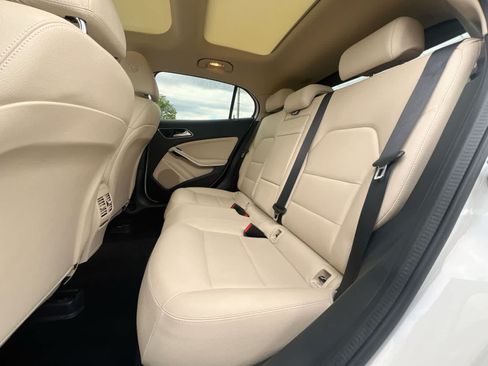 Used 2019 Mercedes-Benz GLA 250 4MATIC image 19
