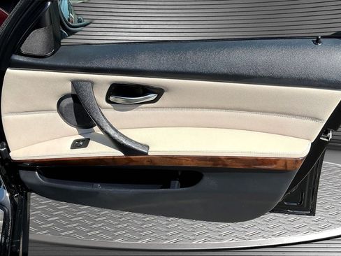 Used 2011 BMW 328i Sedan RWD image 26