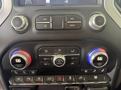 Used 2019 GMC Sierra 1500 SLT w/ SLT Premium Plus Package image 31