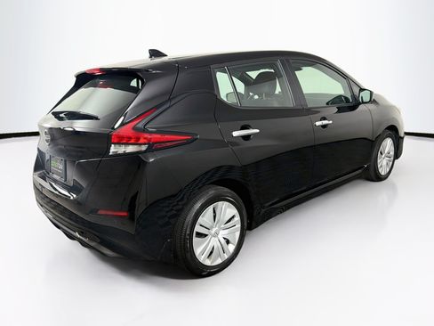 Used 2024 Nissan Leaf S FWD image 9