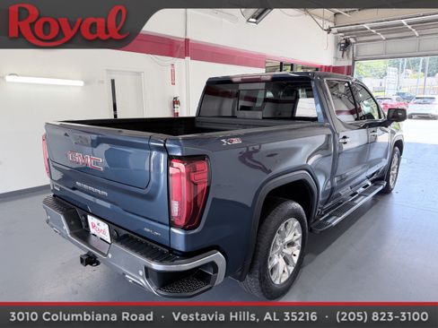 Used 2019 GMC Sierra 1500 SLT w/ SLT Premium Plus Package AWD/4WD image 4