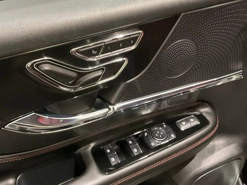 Used 2023 Lincoln Corsair Reserve w/ Equipment Group 201A image 7