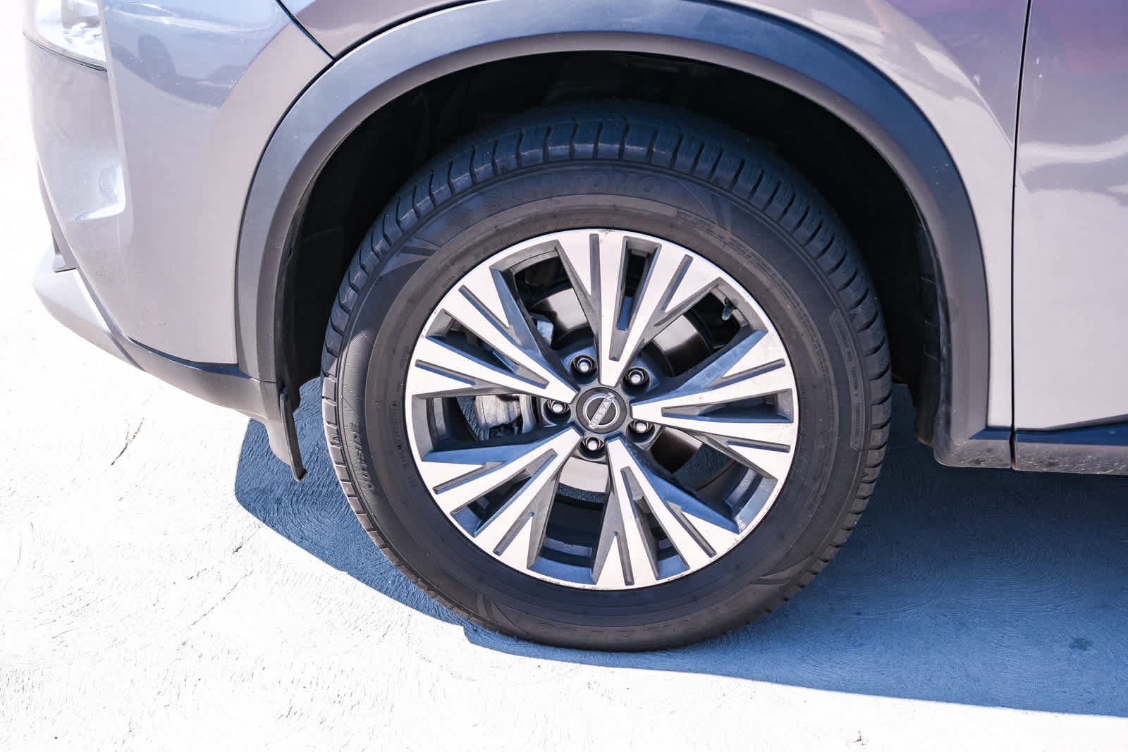Used 2023 Nissan Rogue SV AWD/4WD image 10