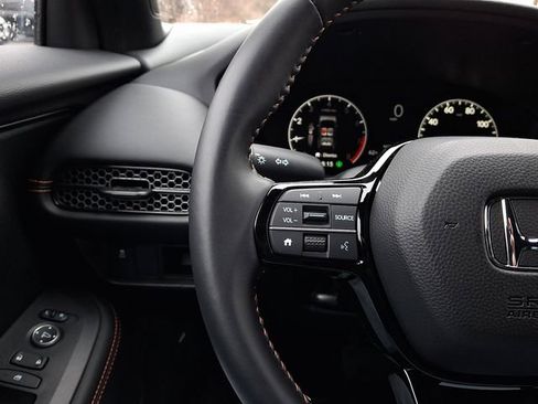Certified 2025 Honda HR-V Sport image 20
