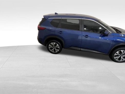 Used 2023 Nissan Rogue SV image 7
