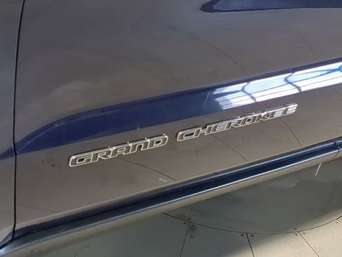 Used 2018 Jeep Grand Cherokee Limited w/ Luxury Group II image 24