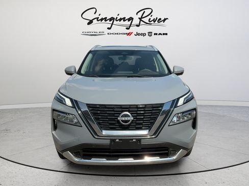 Used 2023 Nissan Rogue Platinum AWD/4WD image 2