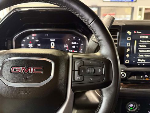 Used 2024 GMC Sierra 1500 SLE image 10