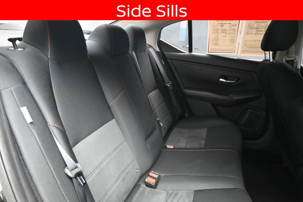 Used 2025 Nissan Sentra SR w/ Midnight Edition FWD image 19