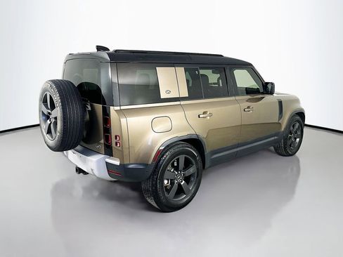 Used 2020 Land Rover Defender 110 SE AWD/4WD image 7