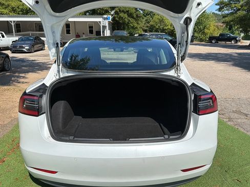 Used 2020 Tesla Model 3 Standard Range Plus RWD image 12