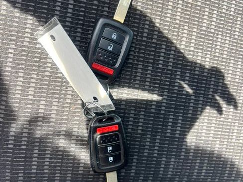 Used 2015 Honda Fit LX image 30