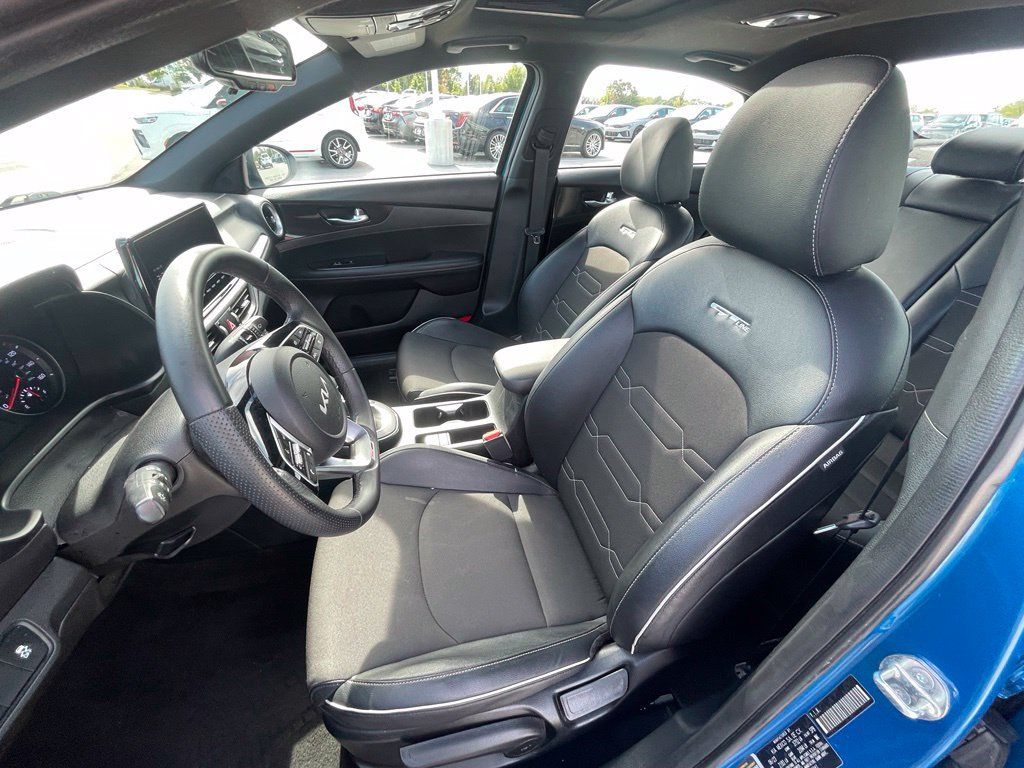 Used 2023 Kia Forte GT-Line w/ GT-Line Premium Package FWD image 20