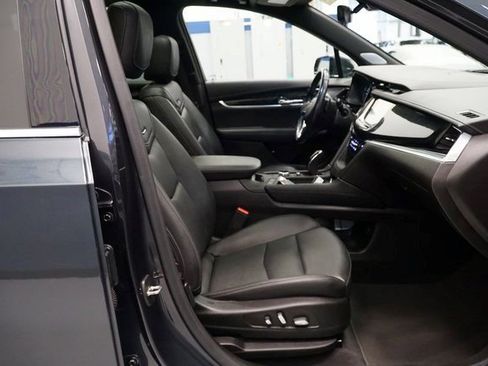 Certified 2022 Cadillac XT6 Premium Luxury w/ Technology Package image 20