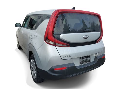 Used 2021 Kia Soul LX FWD image 3