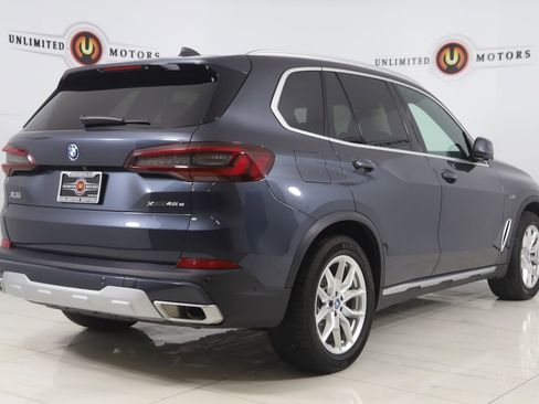 Used 2022 BMW X5 xDrive45e image 3