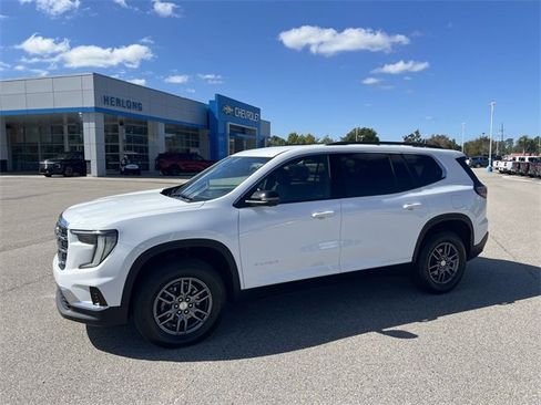 Used 2025 GMC Acadia Elevation image 4