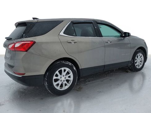 Used 2018 Chevrolet Equinox LT image 4