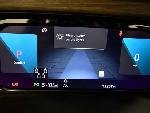 Used 2025 Volkswagen Atlas SEL image 23