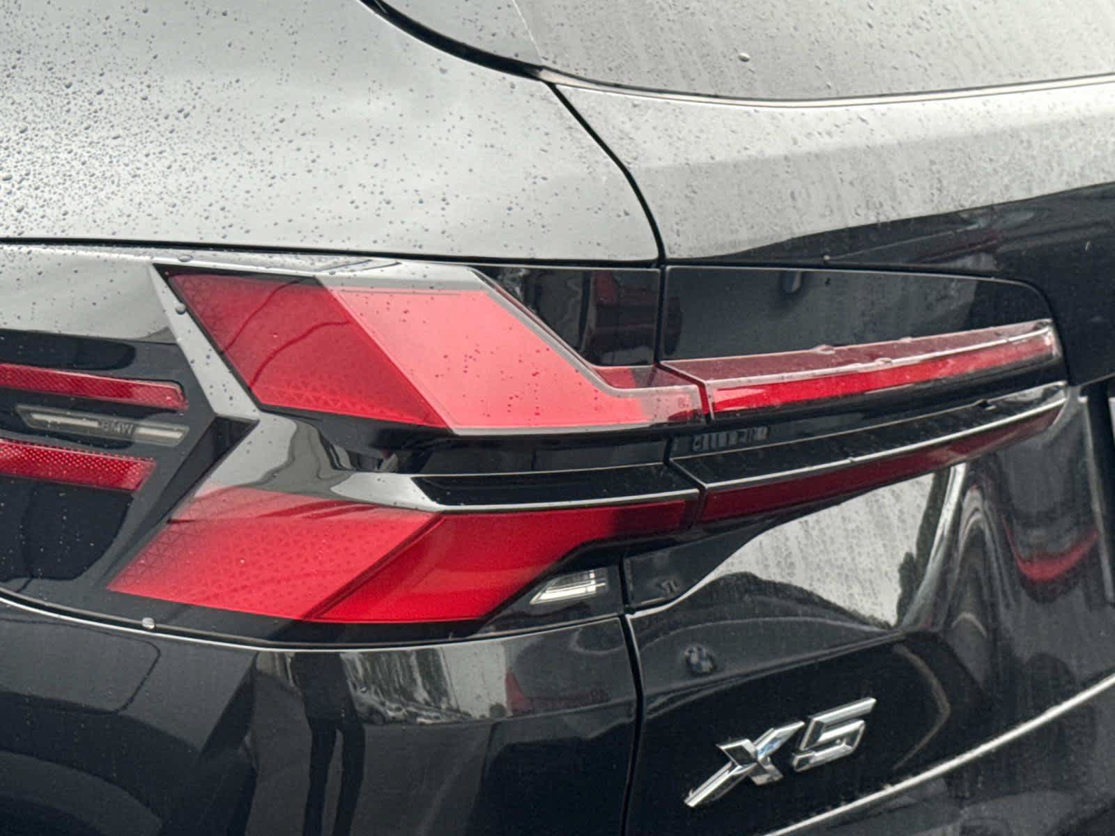 Used 2026 BMW X5 xDrive40i w/ M Sport Package AWD/4WD image 11