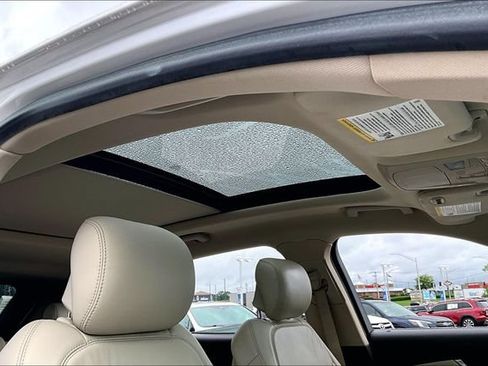 Used 2017 Lincoln MKX Reserve FWD image 25